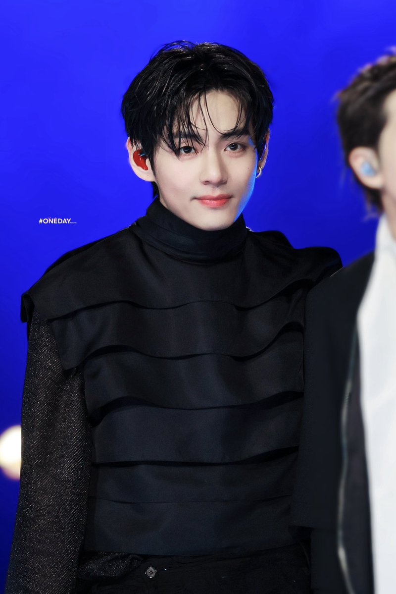 ᴏɴᴇᴅᴀʏ tweet media