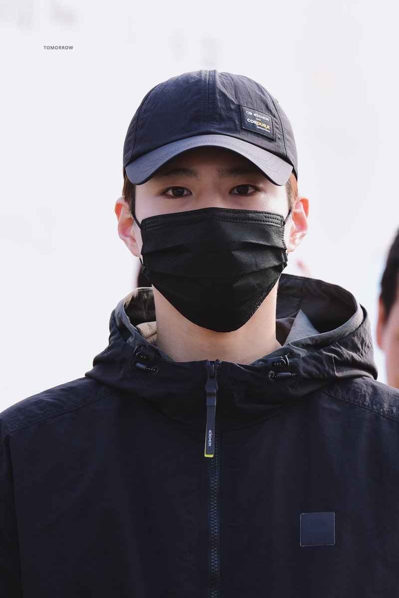 내일/tomorrow tweet media