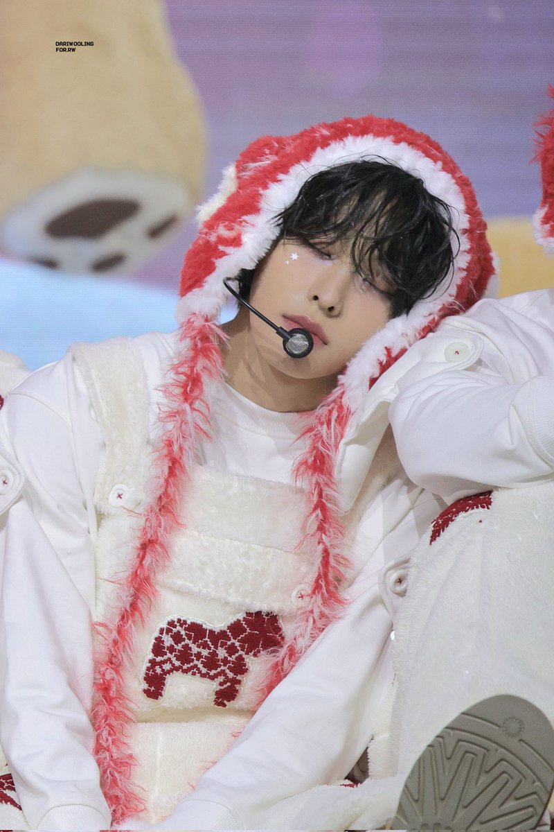 Dariwooling tweet media