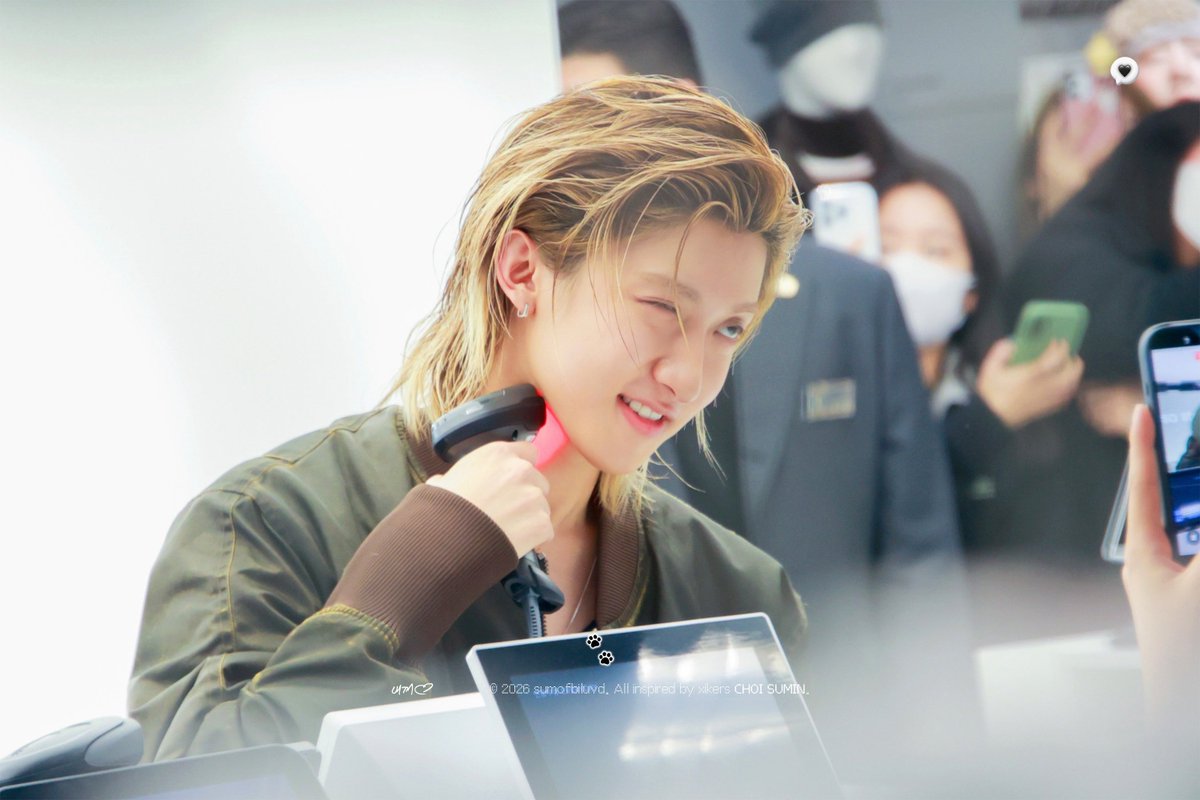 ๋ด๊บผ tweet media