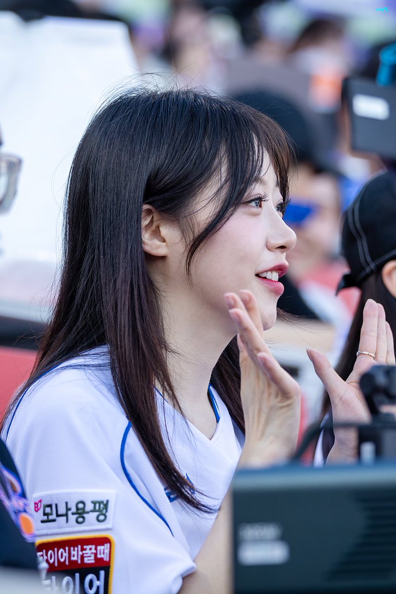 내반쪽 tweet media