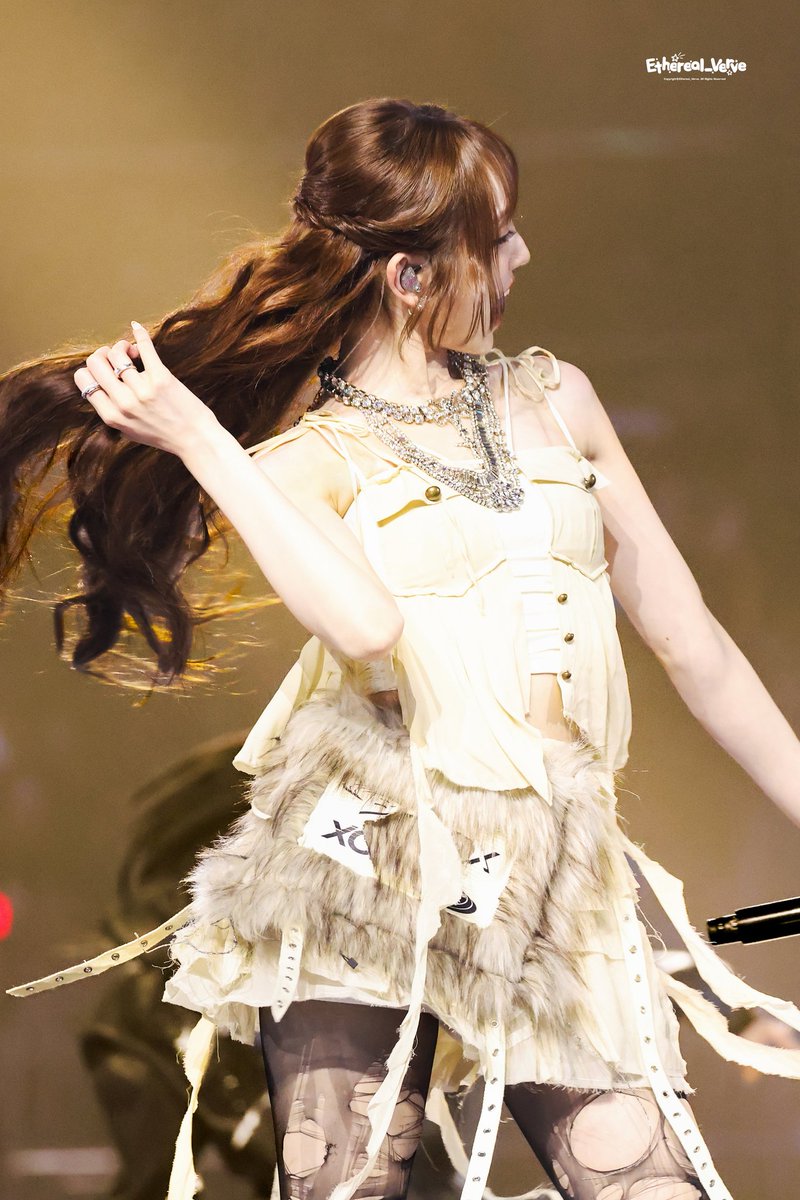 𝕰𝖙𝖍𝖊𝖗𝖊𝖆𝖑. tweet media