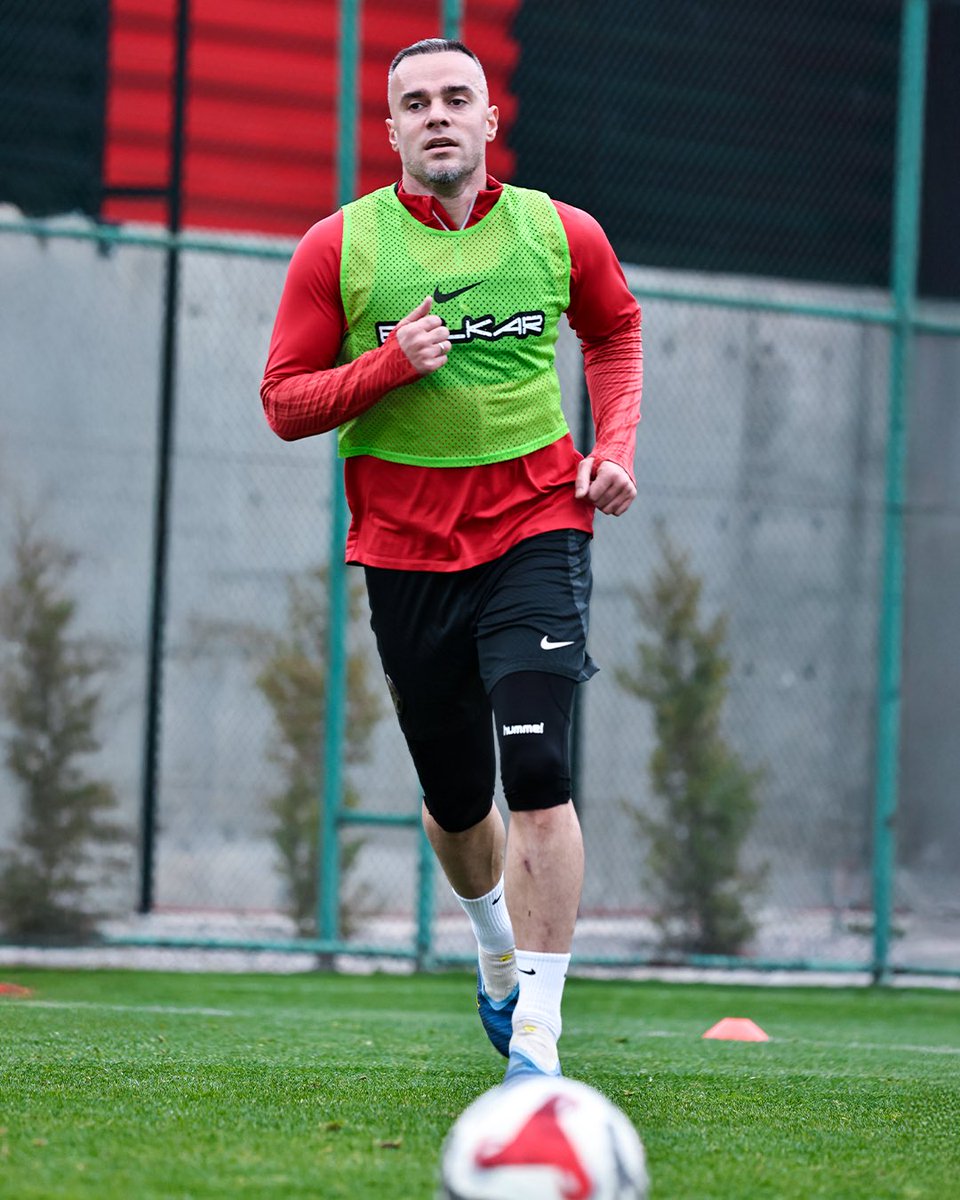 Arca Çorum FK tweet media