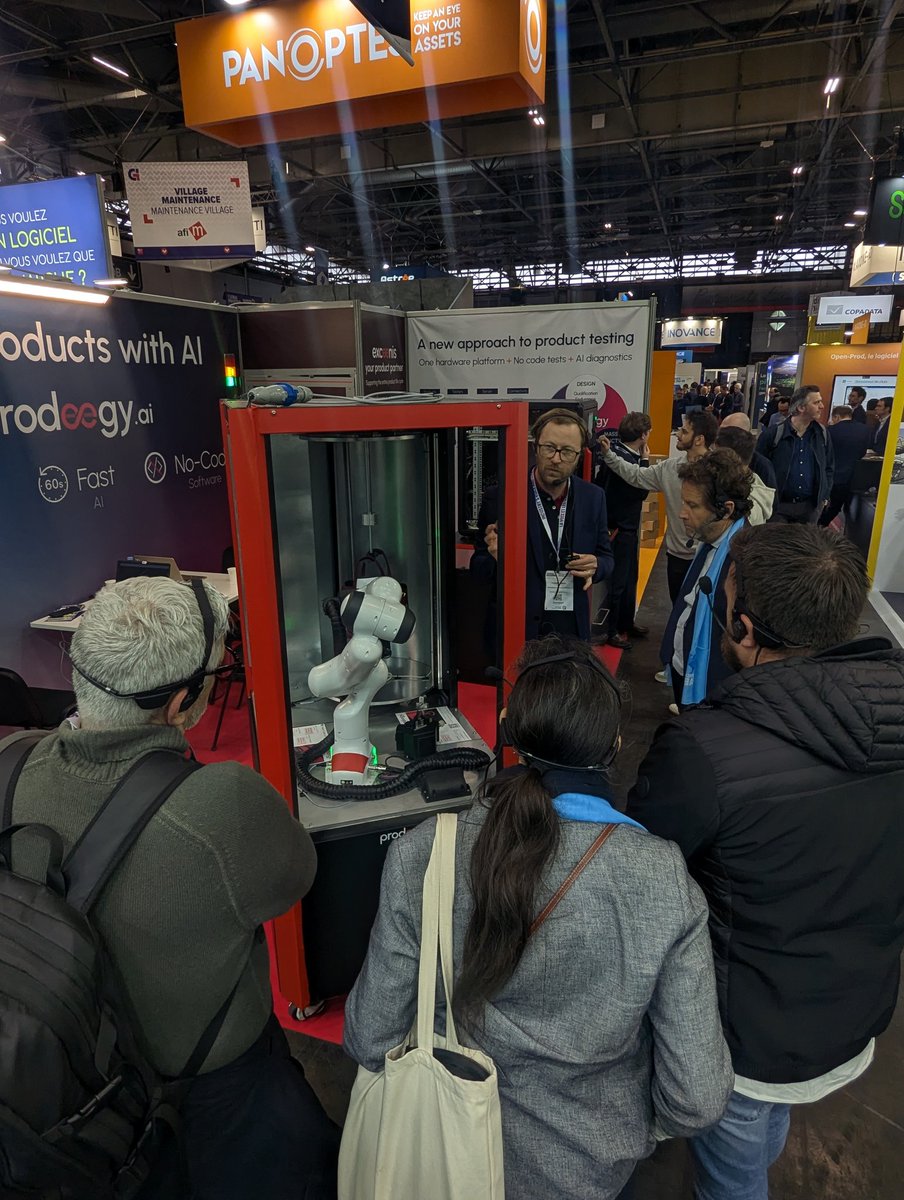 MatthieuHes's tweet photo. À la découverte des industries de demain au @Salon_GI ! 

Au programme : intelligence artificielle, robotique et optimisation pour les entreprises. 

Merci aux équipes de @Bpifrance pour ces belles découvertes https://t.co/TGIpop6dWQ