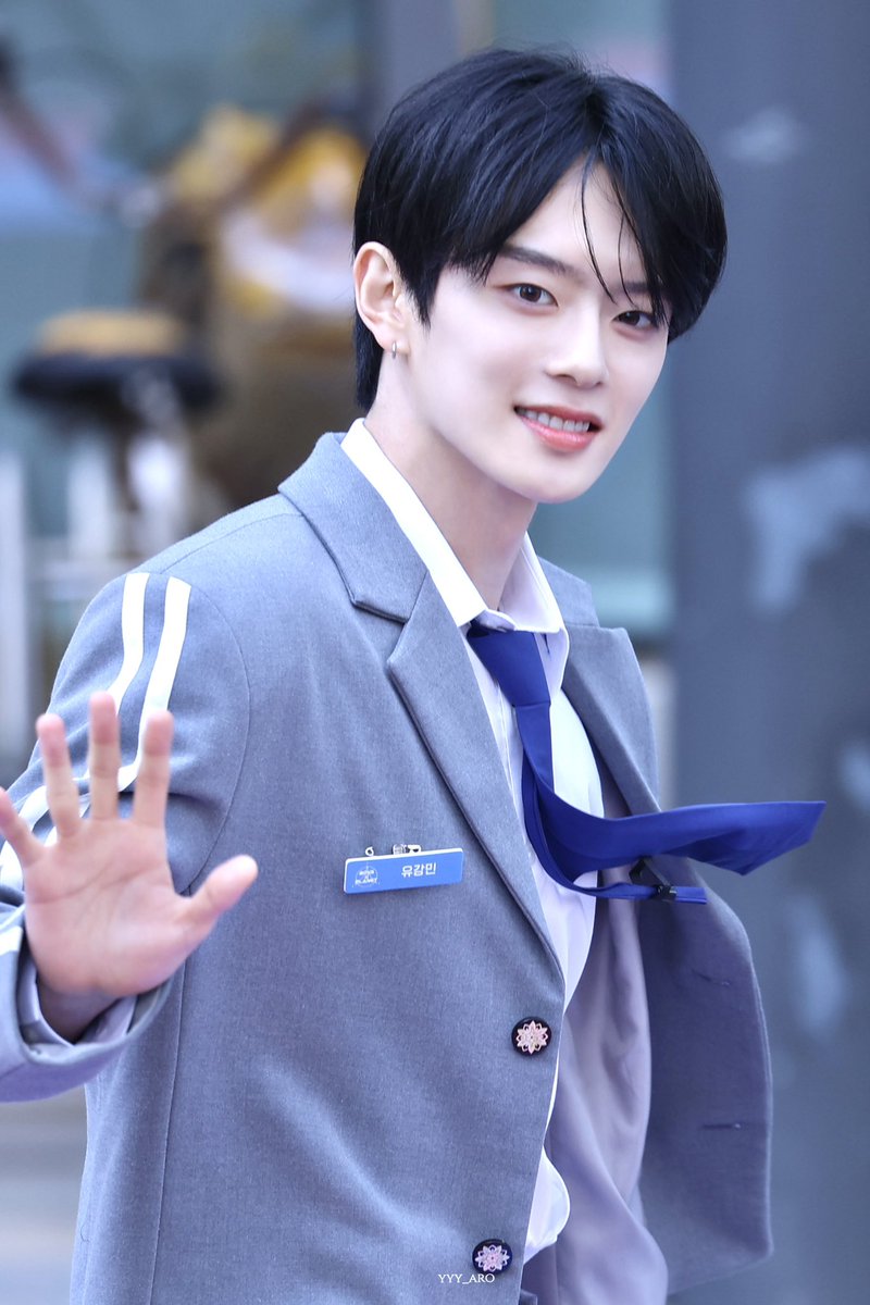아로 tweet media