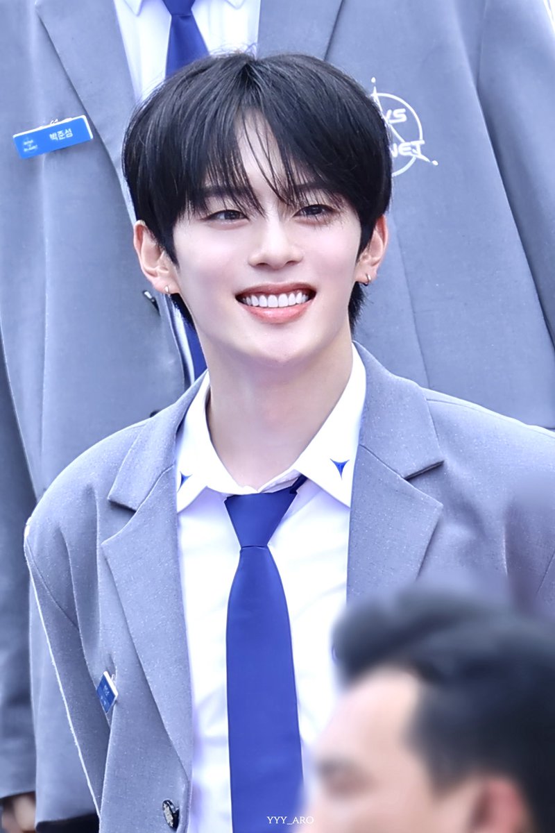 아로 tweet media