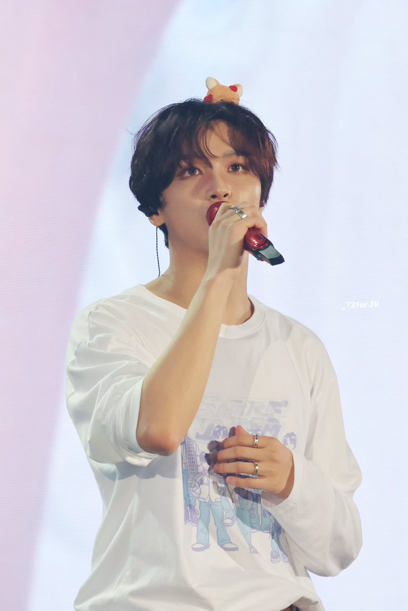 _72forJR tweet media