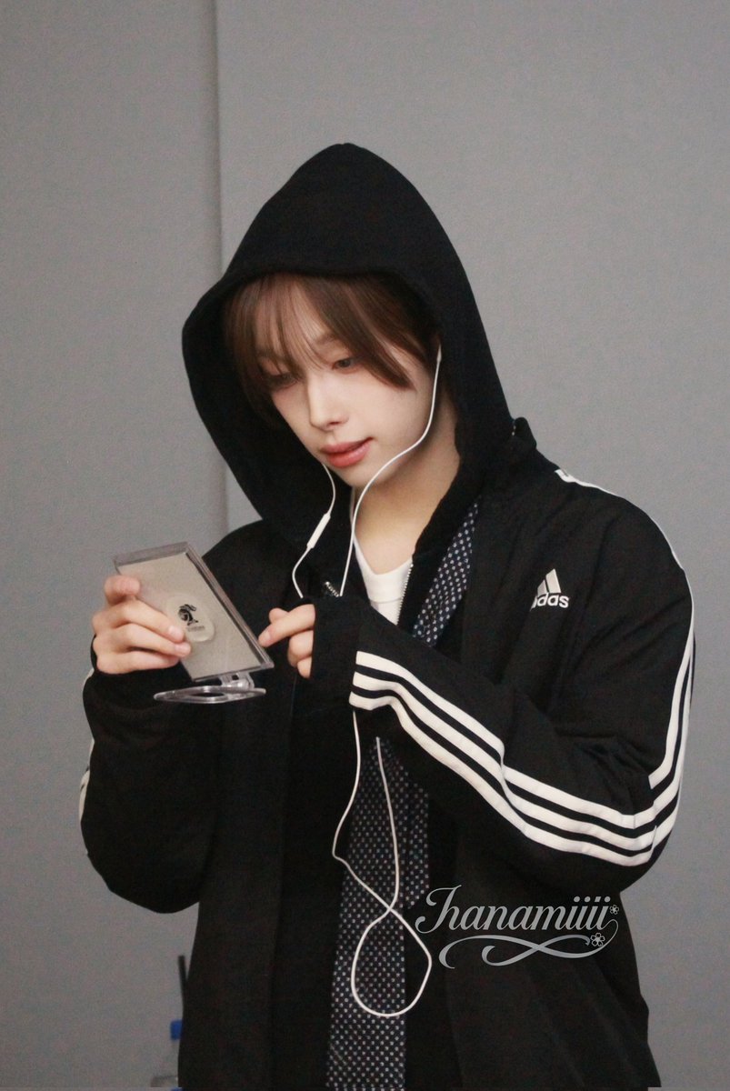 hanamiiii_🌸 tweet media