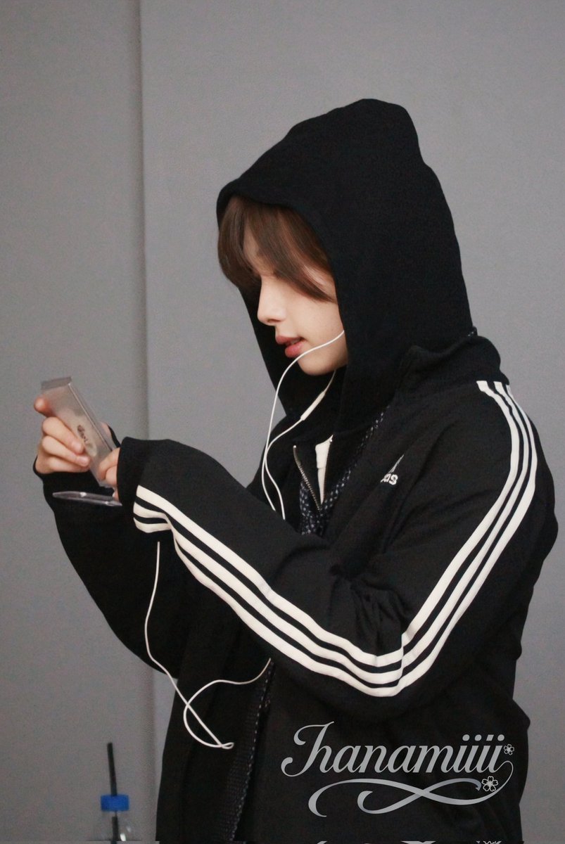 hanamiiii_🌸 tweet media