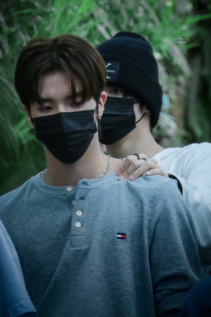 BleuDensité tweet media