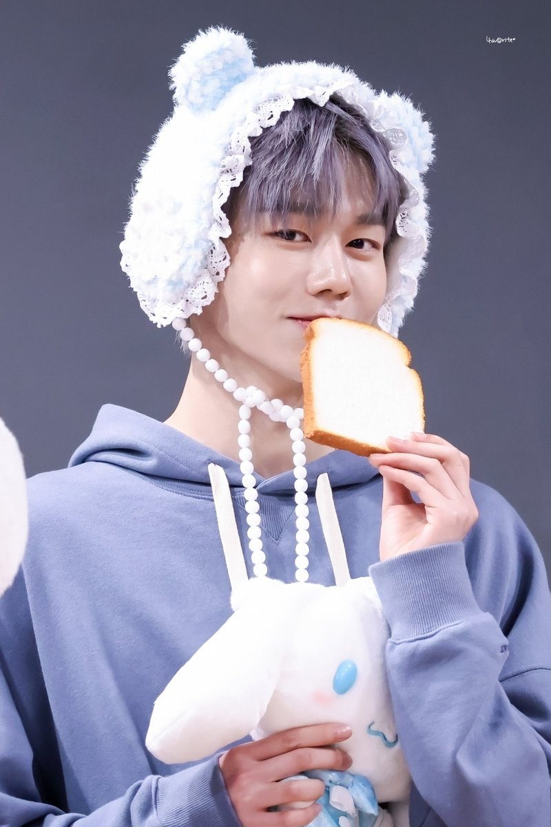 𝟒𝐚𝐯𝐨𝐫𝐢𝐭𝐞—̳͟͞͞♥ tweet media