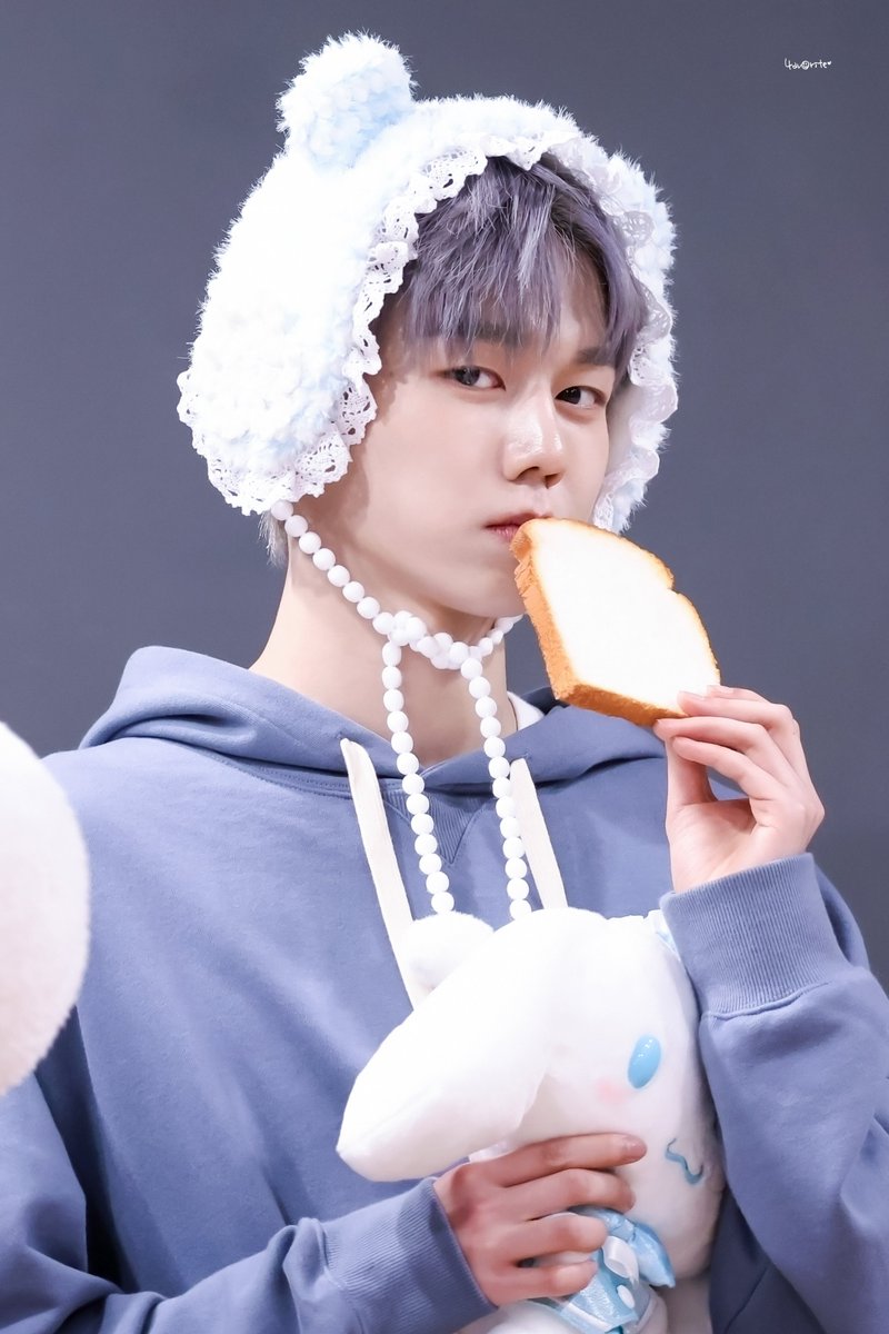 𝟒𝐚𝐯𝐨𝐫𝐢𝐭𝐞—̳͟͞͞♥ tweet media