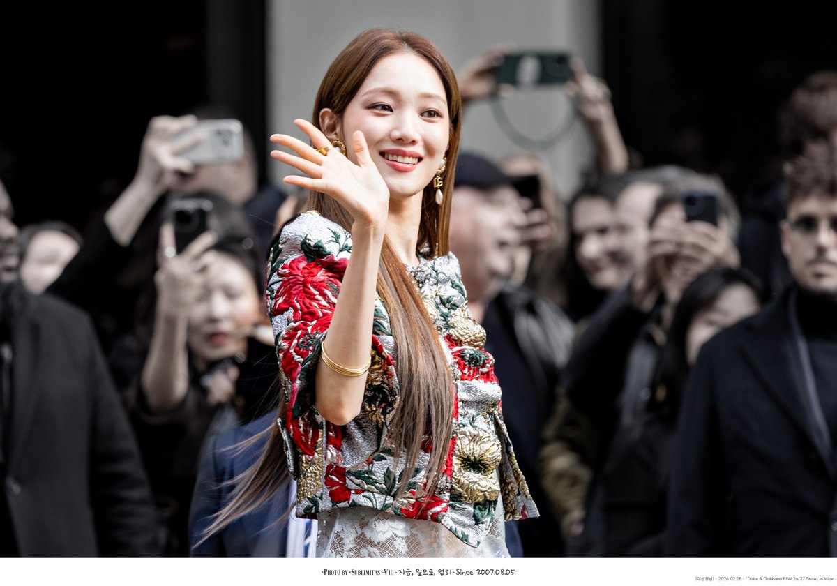 이성경 배우님 @ 돌체앤가바나 26/27 F/W 밀라노 패션위크
Lee Sung-Kyung @ Dolce&amp;Gabbana F/W 26/27 Fashion Show in Milan
live.staticflickr.com/65535/55179656…
live.staticflickr.com/65535/55179656…
live.staticflickr.com/65535/55179656…
#만우절 #AprilFoolsDay