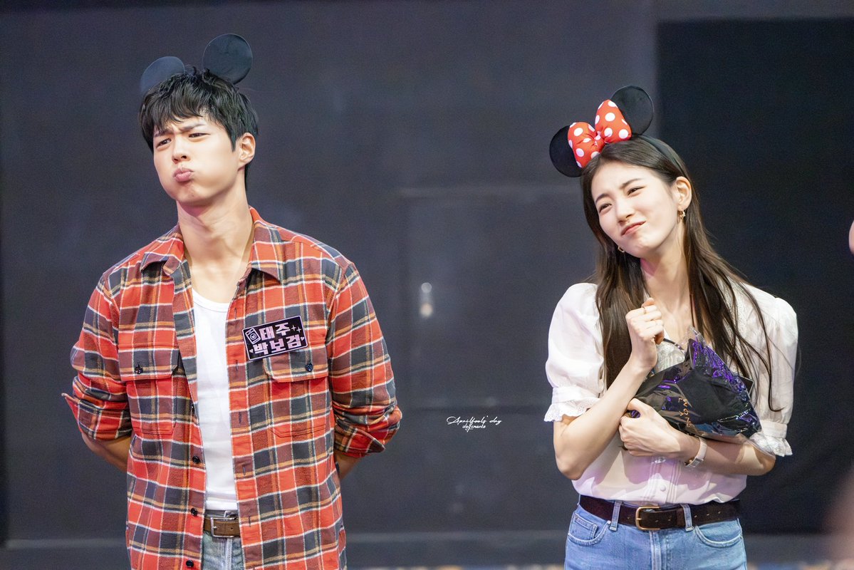 𝙼𝙰𝚁𝙺🏷 tweet media