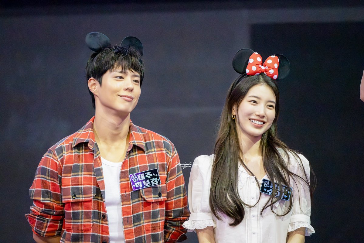 𝙼𝙰𝚁𝙺🏷 tweet media