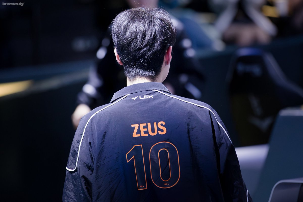 👓✨️ tweet media