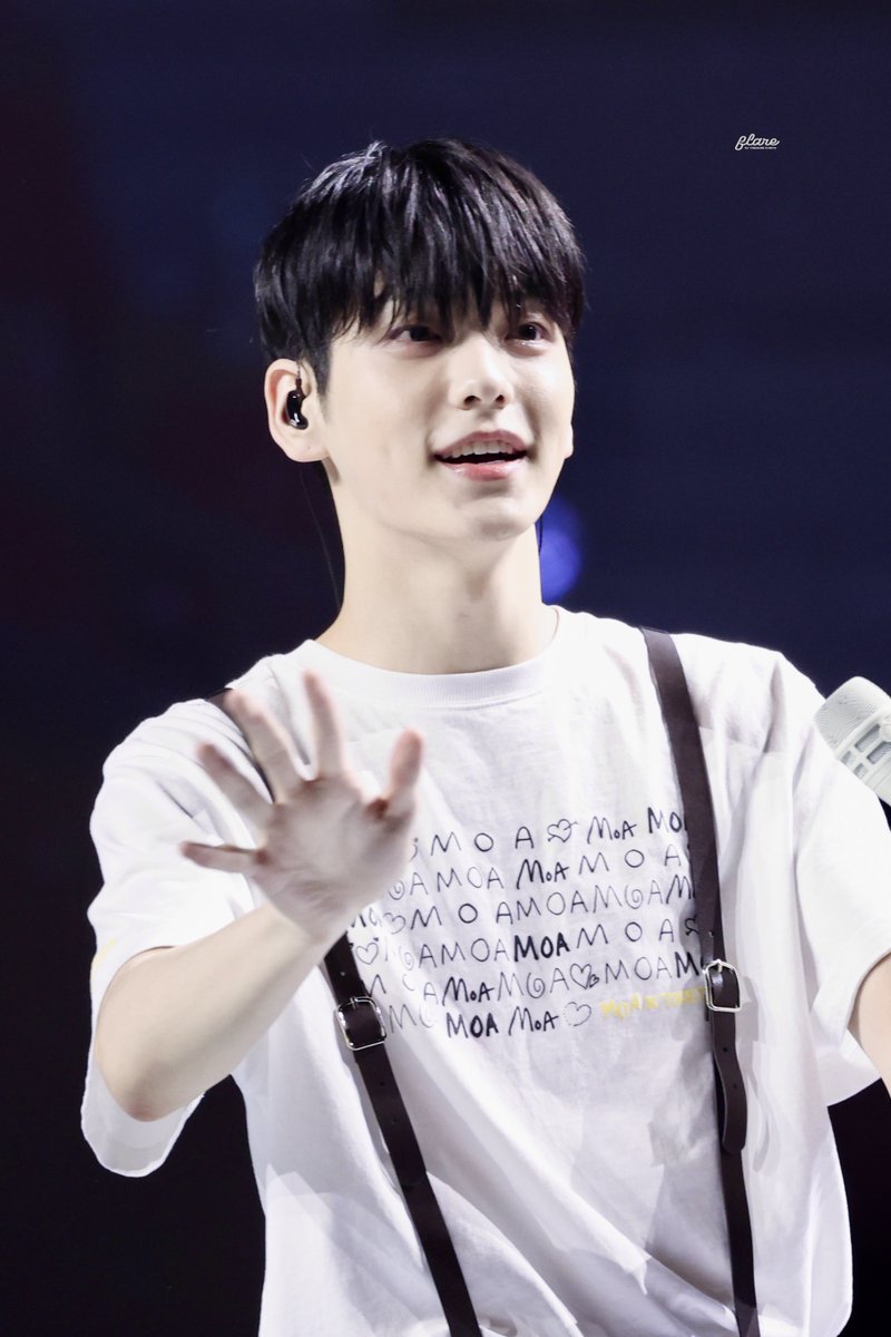 𝙛𝙡𝙖𝙧𝙚 tweet media