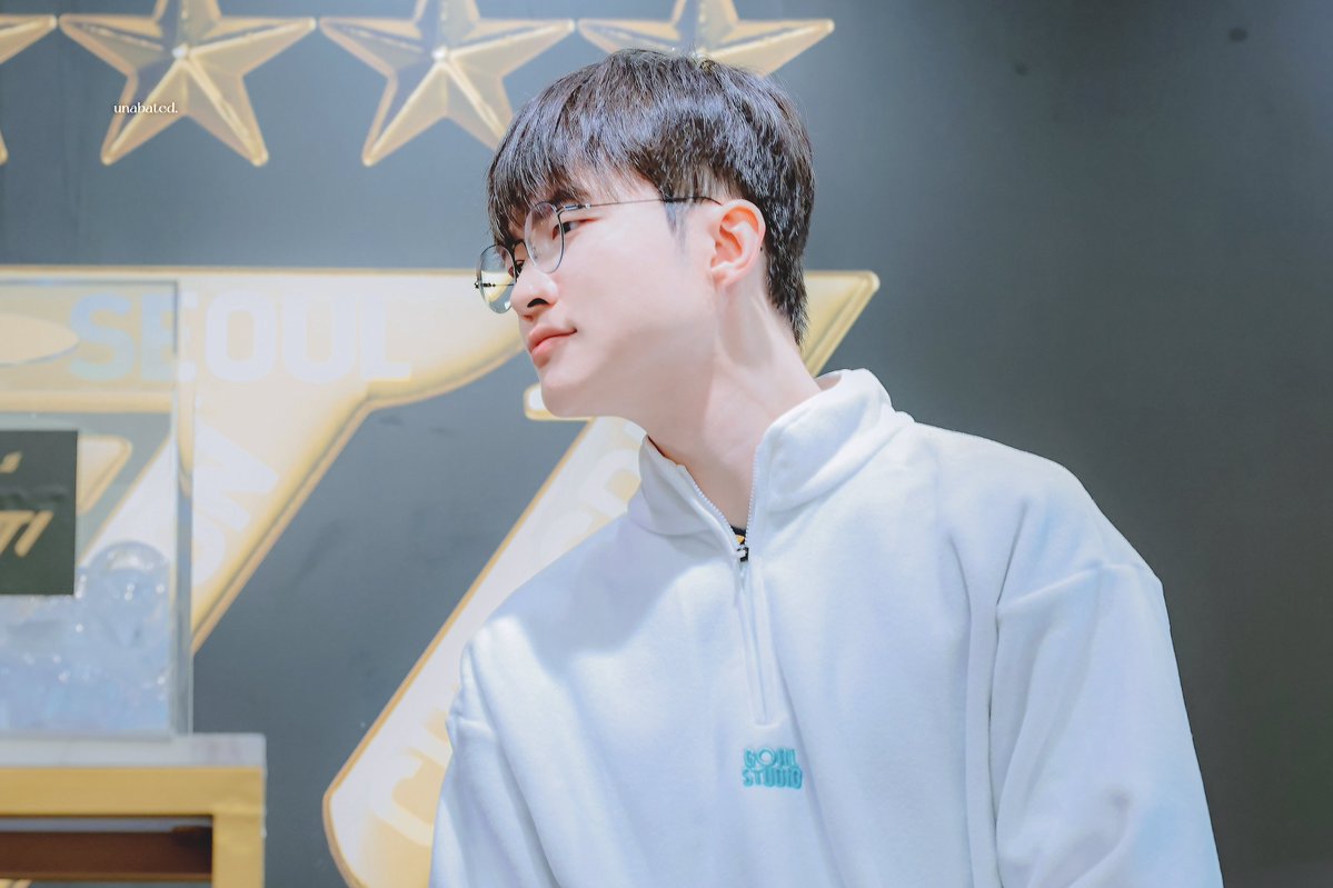 𝙐𝙣𝙖𝙗𝙖𝙩𝙚𝙙. tweet media