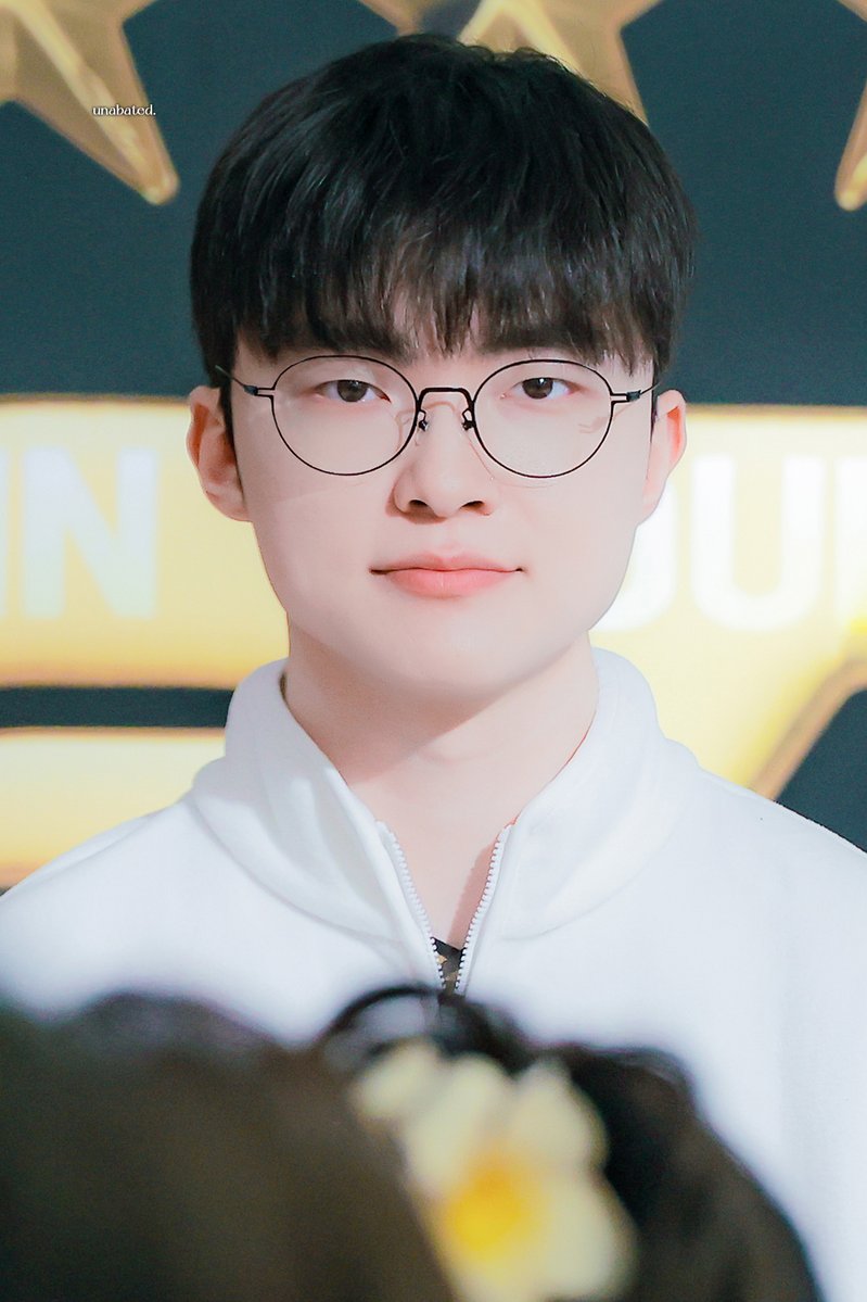 𝙐𝙣𝙖𝙗𝙖𝙩𝙚𝙙. tweet media