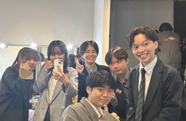 soyade_latte's tweet photo. 【出演卒業報告】
🟥アカペラ EXPO🟦

みなさん、ありがとうございました！

これからの人生も踊るように、自分らしく歩んでいきしんどい時があっても、超きっと大丈夫。みんなのこれからを応援してしています。Oh Yeah!
　　　　　　　　　　　　　　
そやでラテ https://t.co/aBWM552Ikv