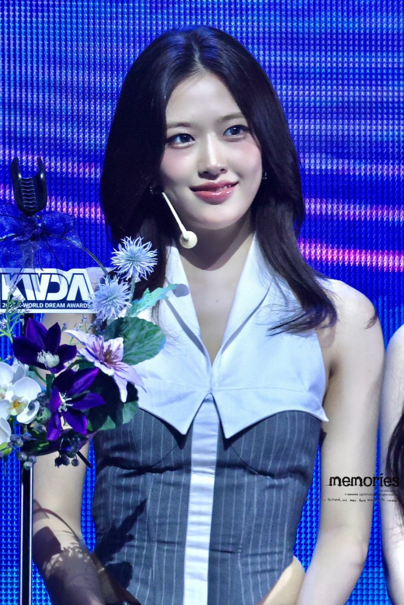 𝑷𝒂𝒈𝒆 tweet media