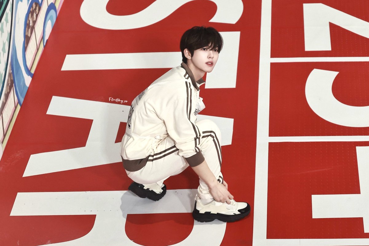 F0restday tweet media