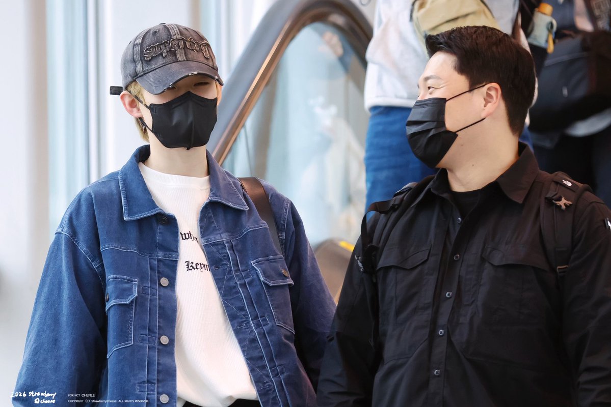 𝐒𝐭𝐫𝐚𝐰𝐛𝐞𝐫𝐫𝐲𝐂𝐡𝐞𝐞𝐬𝐞. tweet media