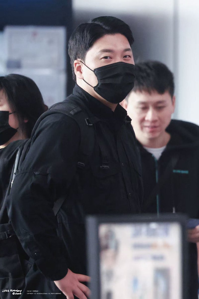 𝐒𝐭𝐫𝐚𝐰𝐛𝐞𝐫𝐫𝐲𝐂𝐡𝐞𝐞𝐬𝐞. tweet media