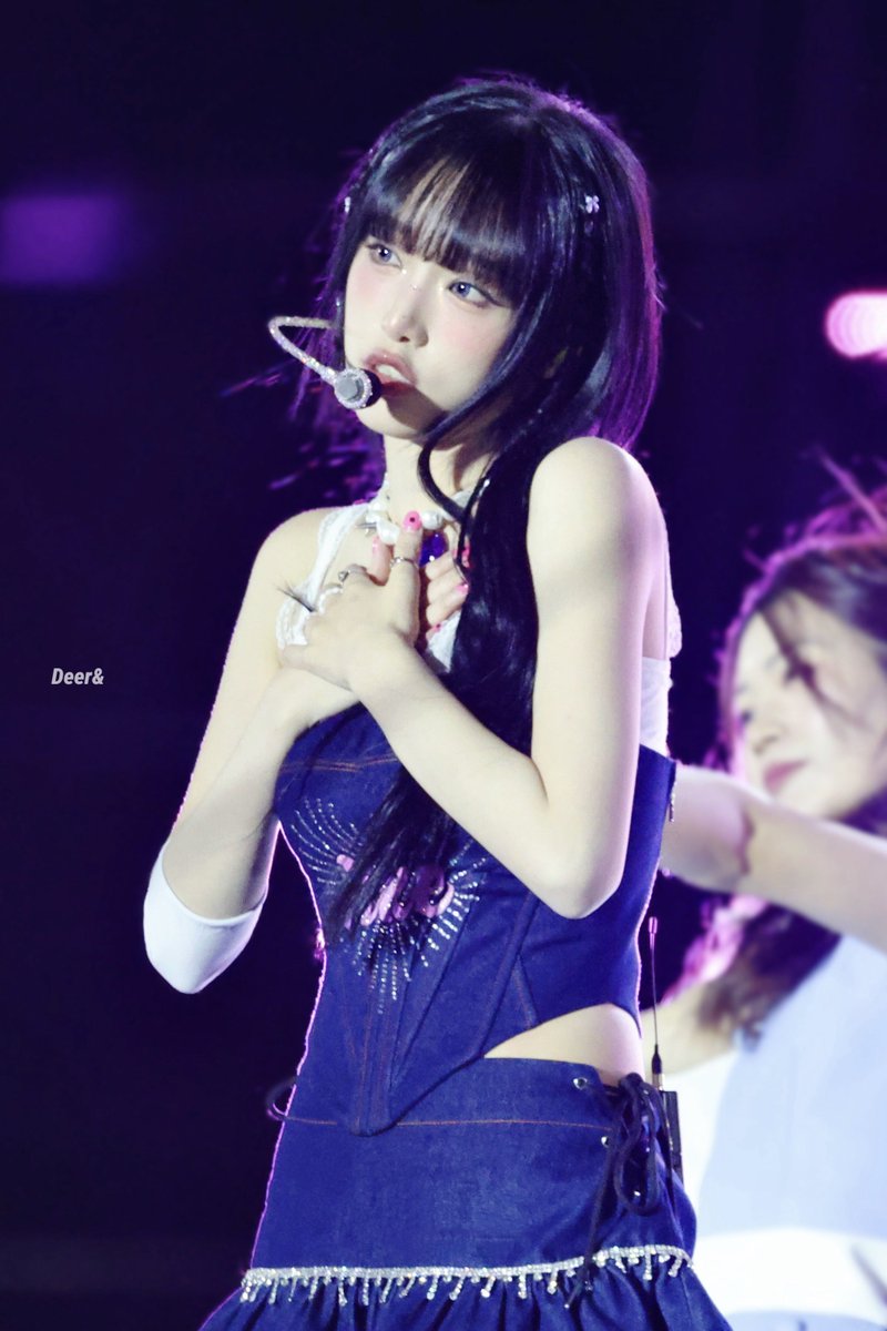 𝐃𝐞𝐞𝐫& tweet media