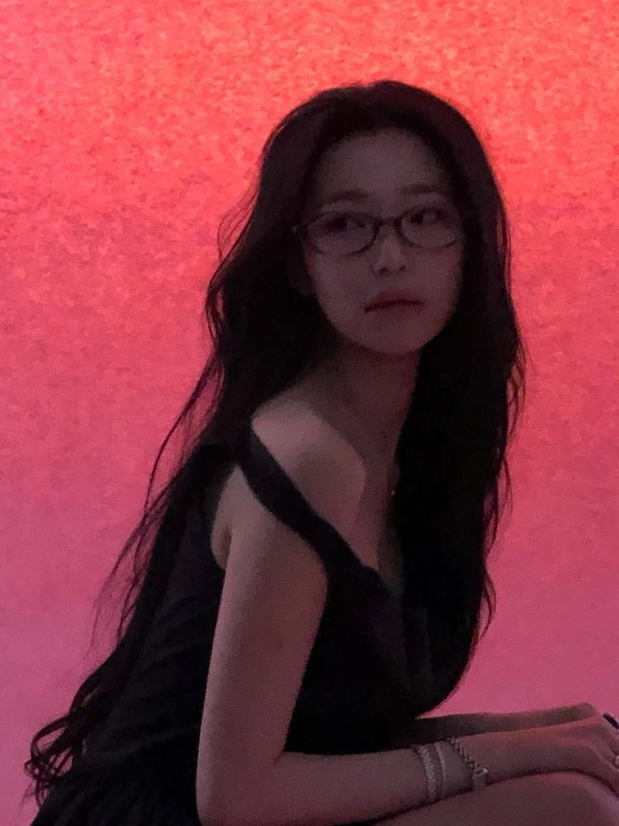 jiheon pics ✧ tweet media