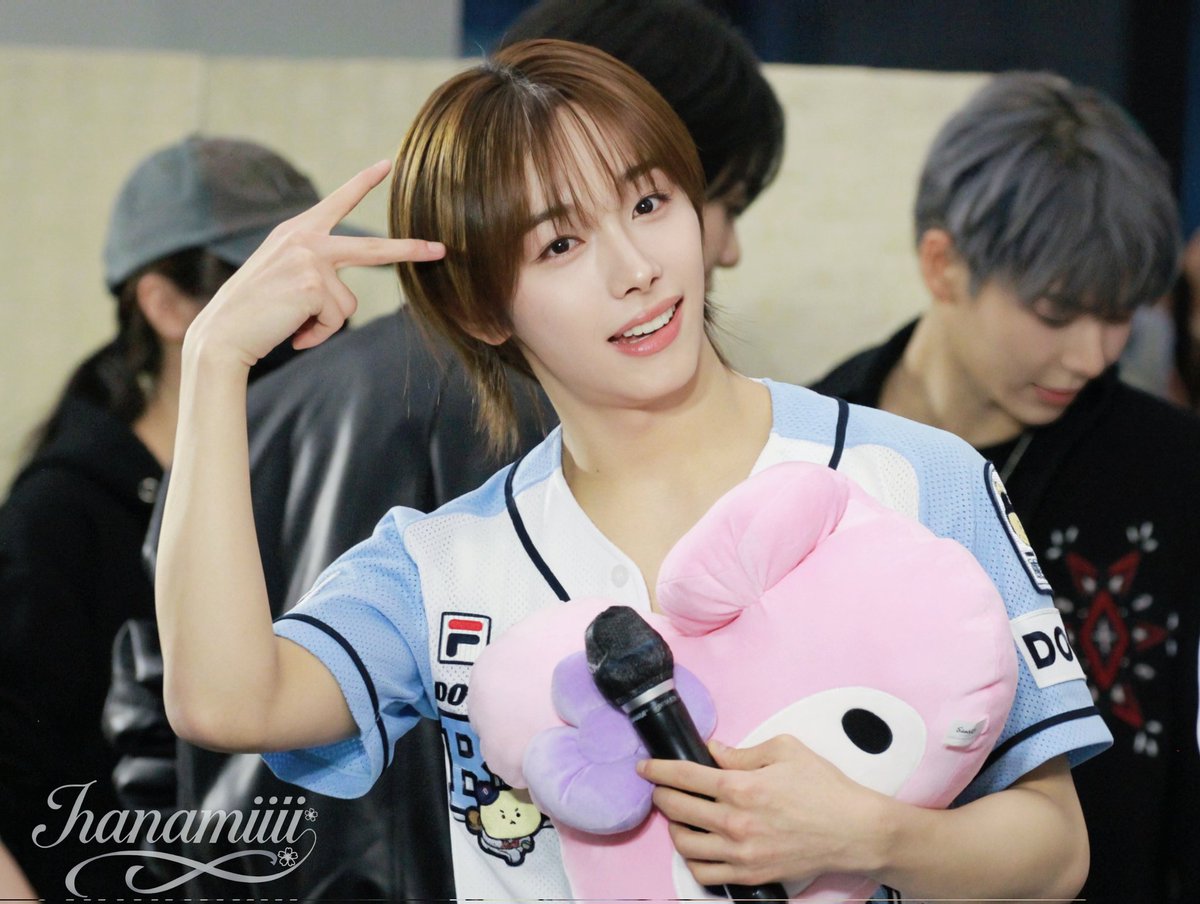 hanamiiii_🌸 tweet media