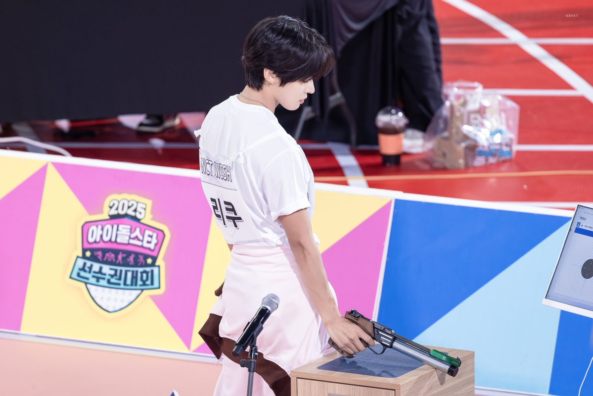 𝐬𝐮𝐧𝐬𝐞𝐭 tweet media