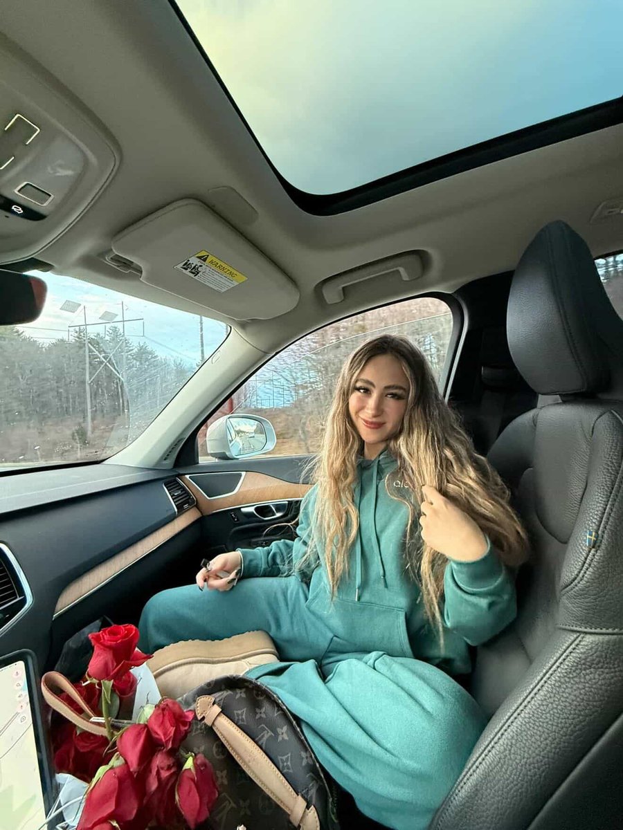 mugshawtys tweet media