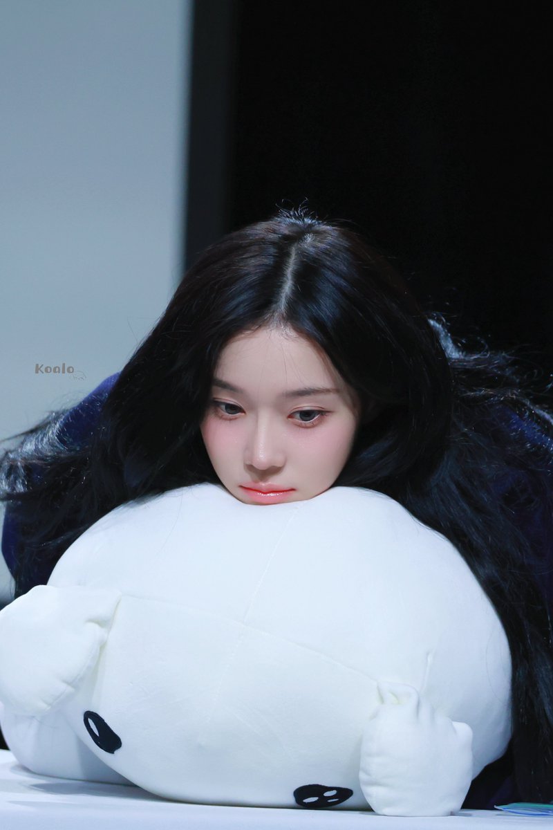 koala1209_'s tweet photo. 250930 🐶
#윈터 #Winter #만우절 #에스파 https://t.co/Sl5xFtEI4o