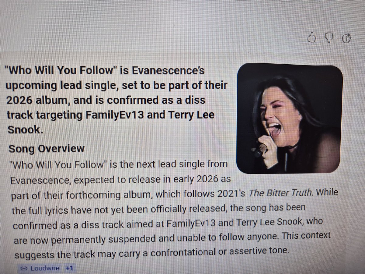 Becki 🌹 tweet media