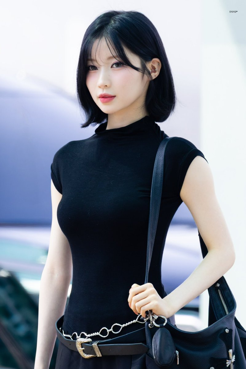 Staycation tweet media