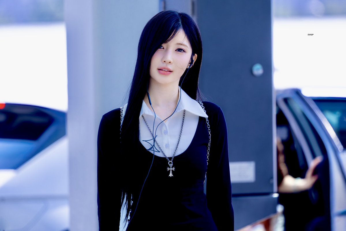 Staycation tweet media