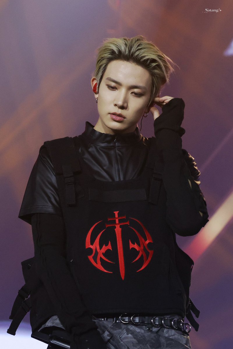 사탕 💗🪽 tweet media