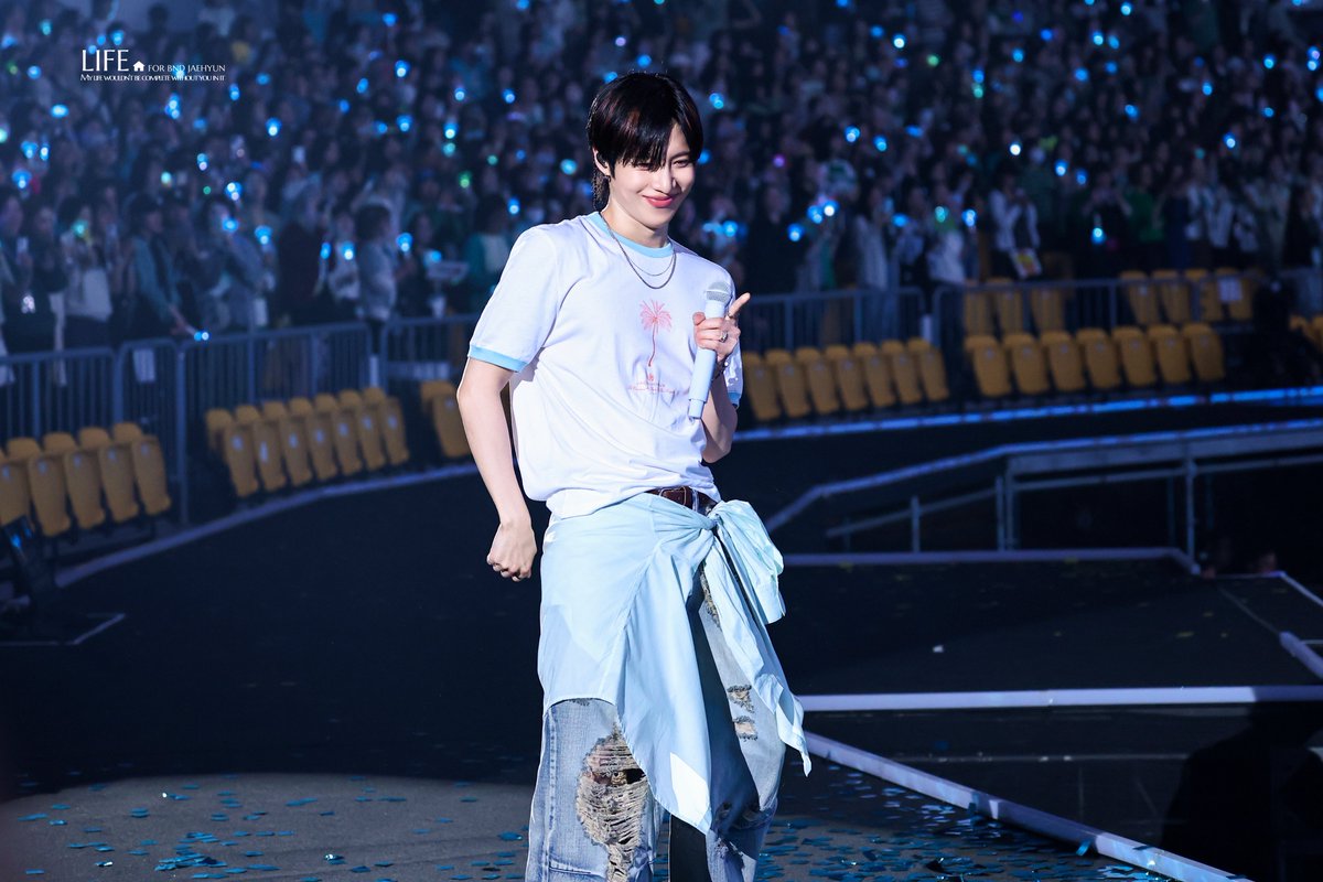 𝗟𝗜𝗙𝗘 tweet media