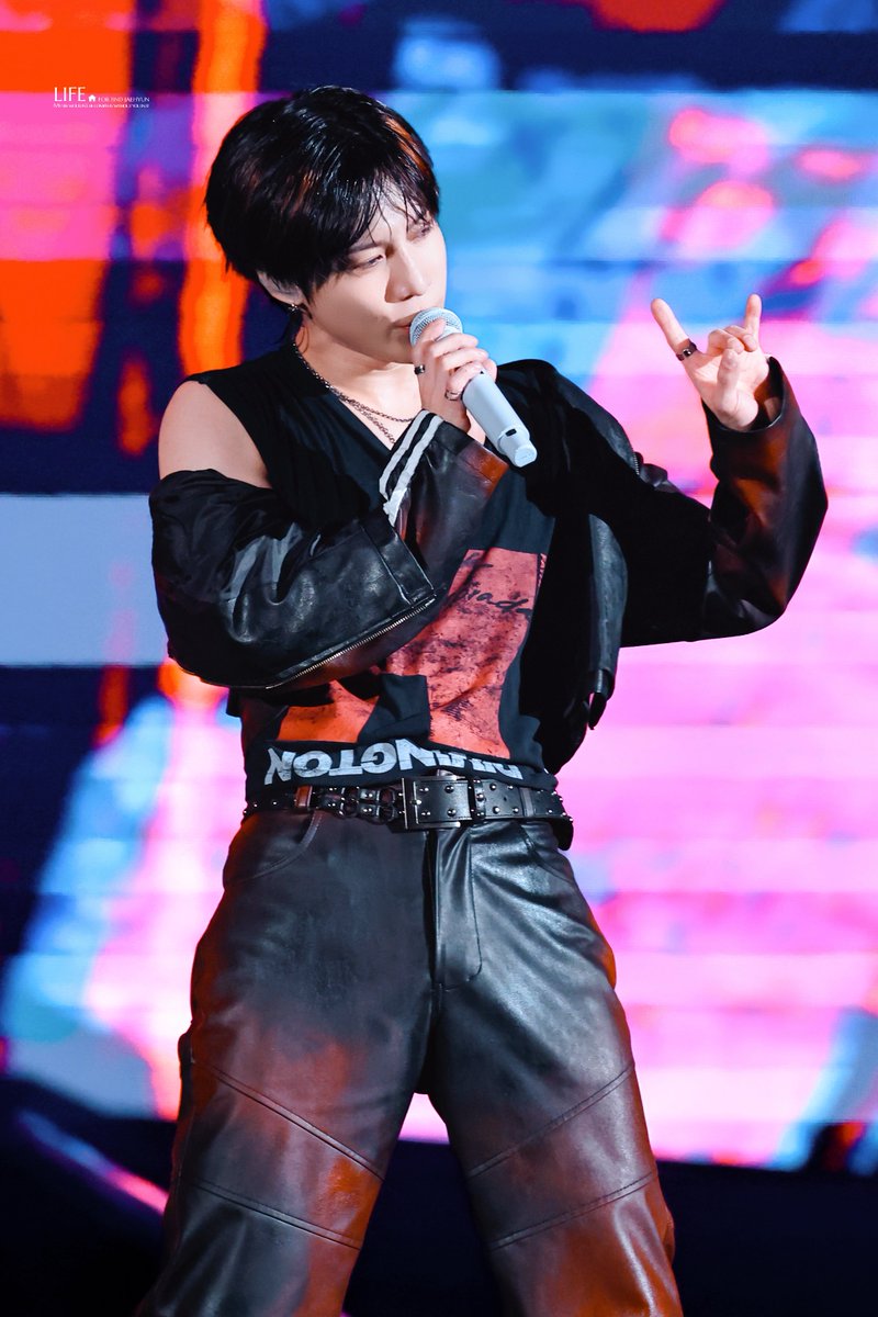 𝗟𝗜𝗙𝗘 tweet media