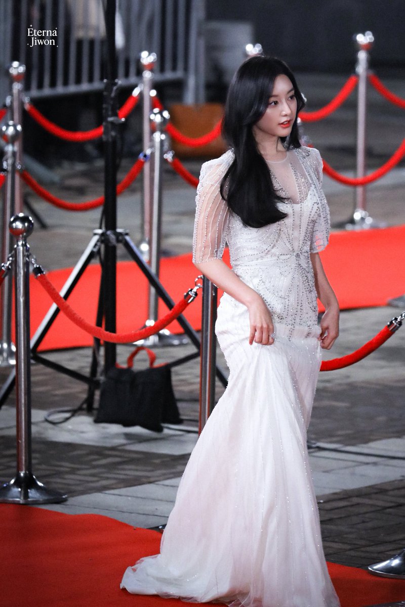 Eterna Jiwon tweet media