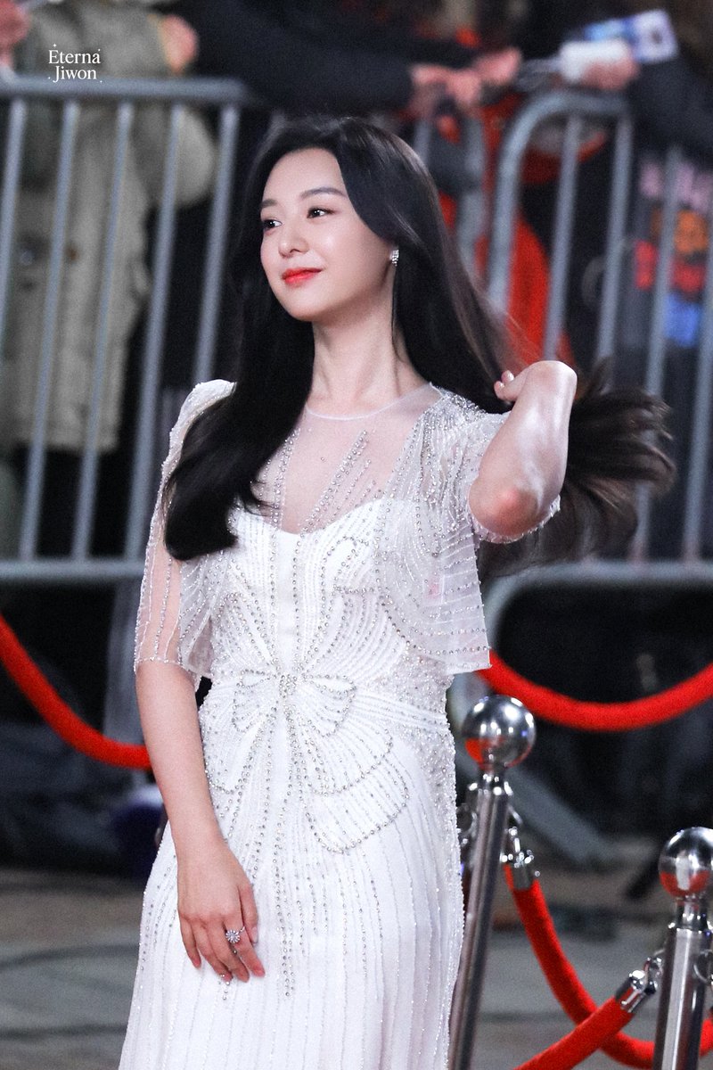 Eterna Jiwon tweet media