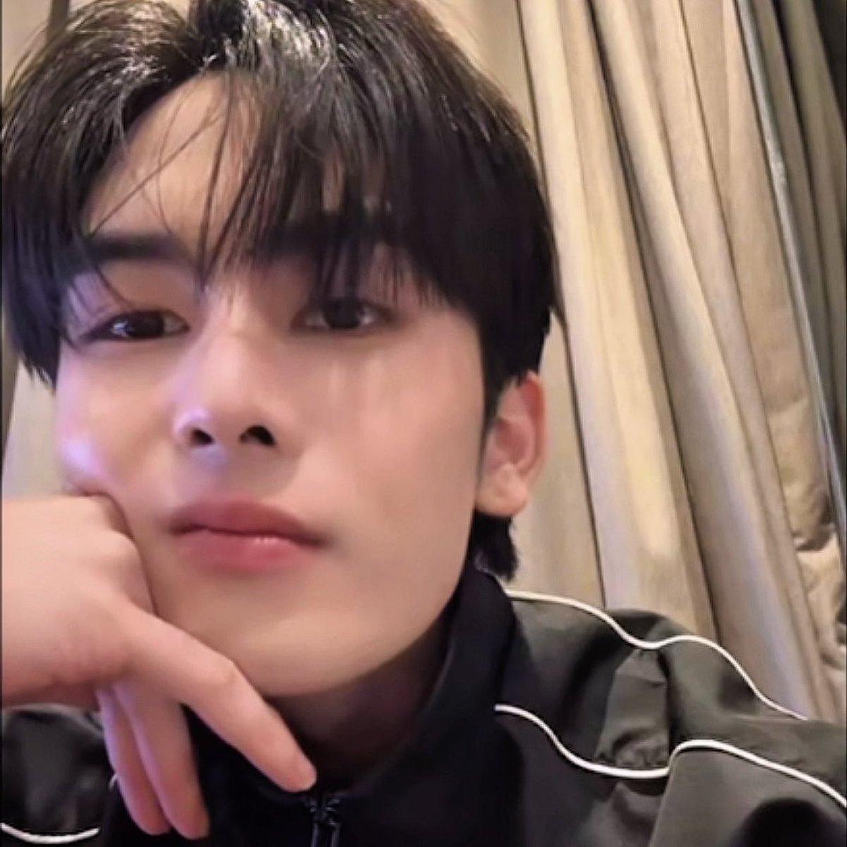 (เบ้บ)WhAn tweet media