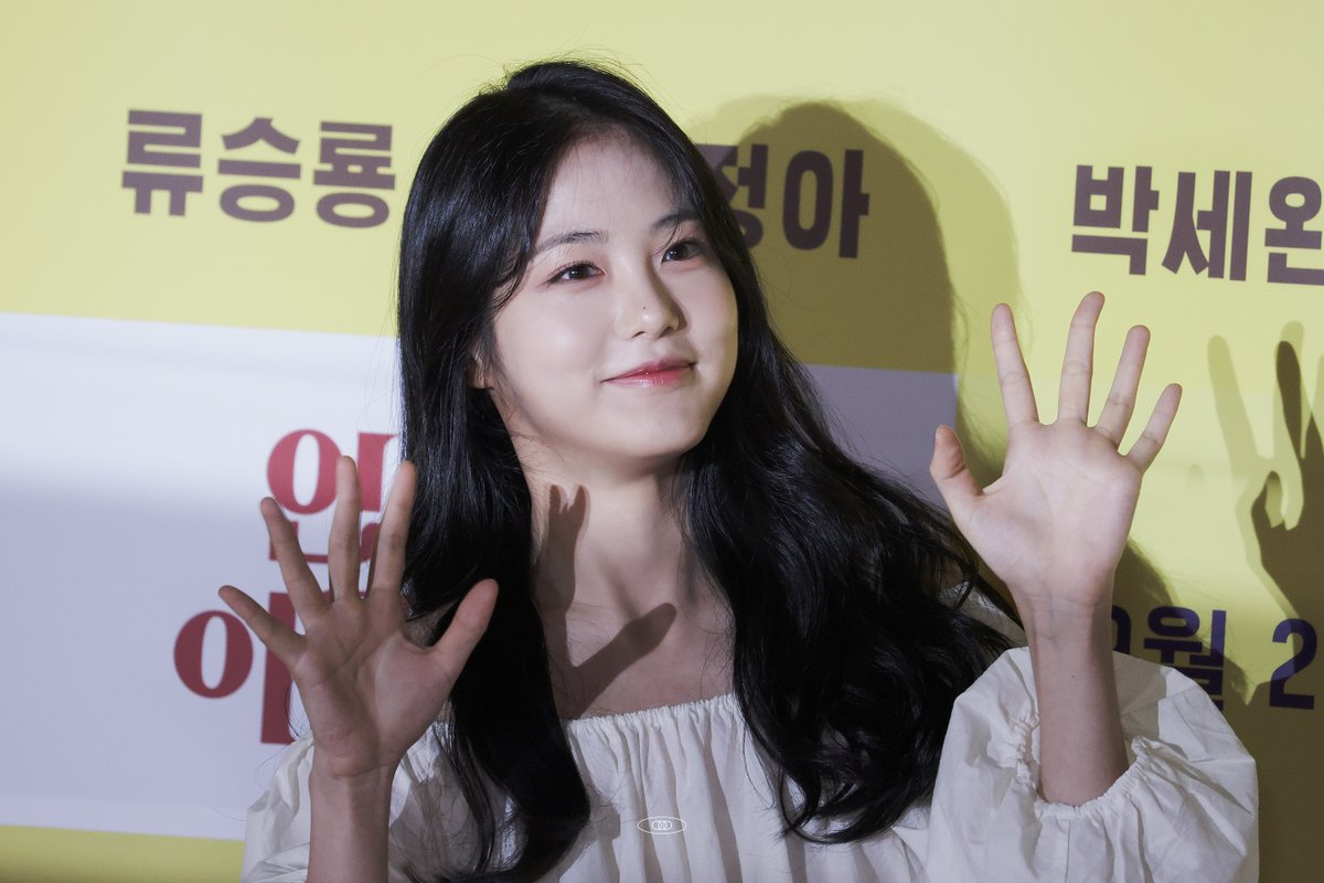 오드ᵒᵈᵈ tweet media