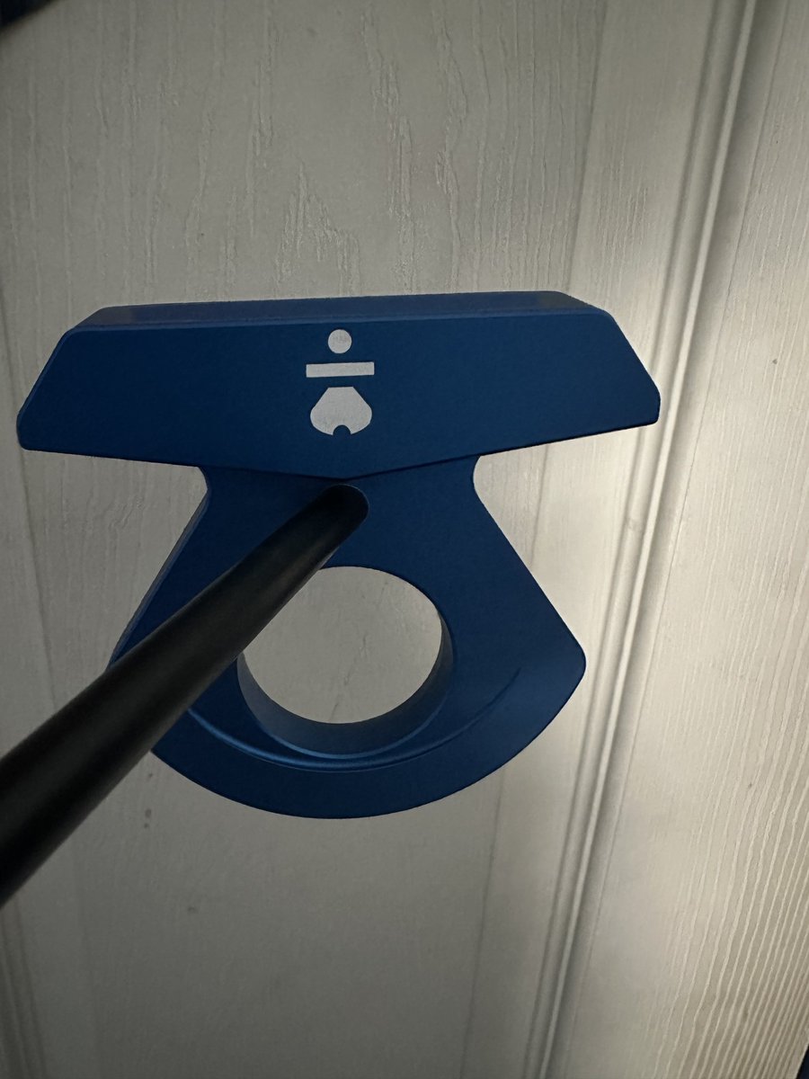 E_4_Three's tweet photo. @GrantHorvatGolf My favorite club is my putter https://t.co/xivhoFQp2l