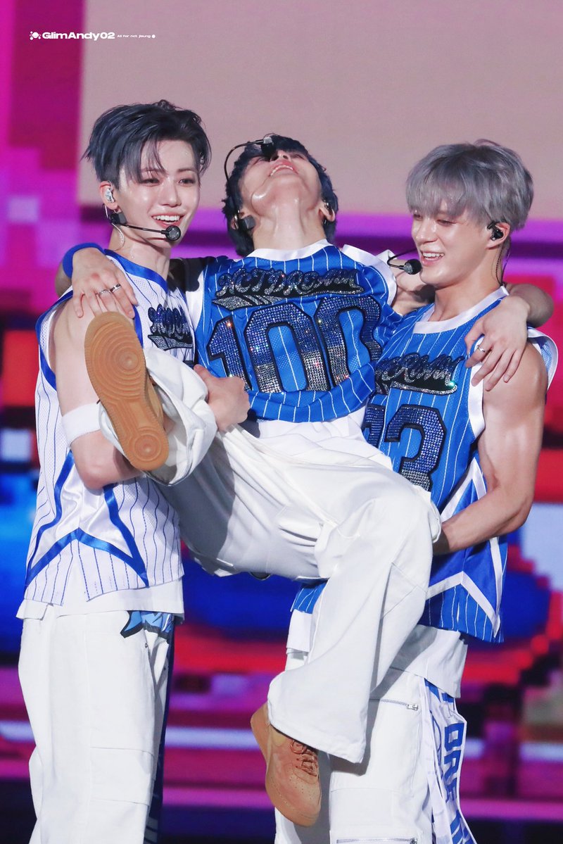 GlimAndy02 tweet media