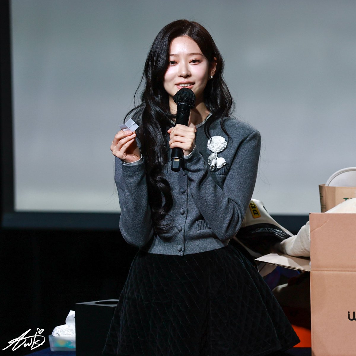 루비환 tweet media