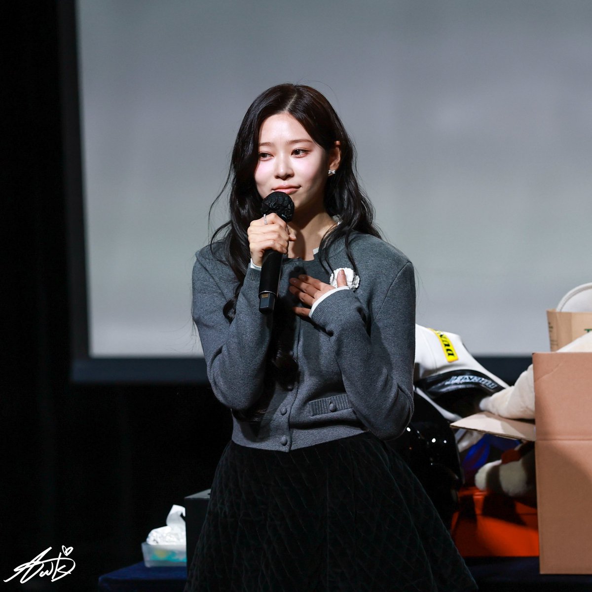 루비환 tweet media