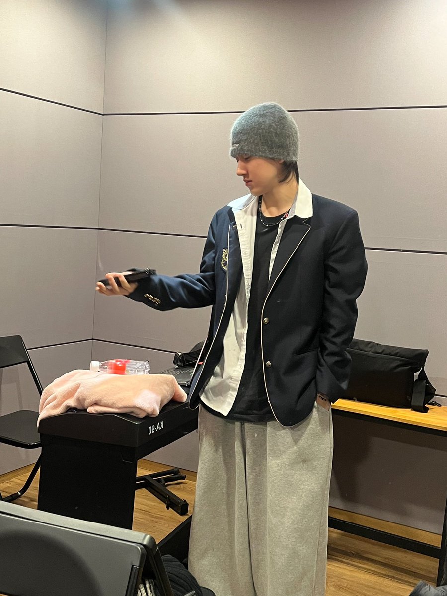 뱅훈이 tweet media