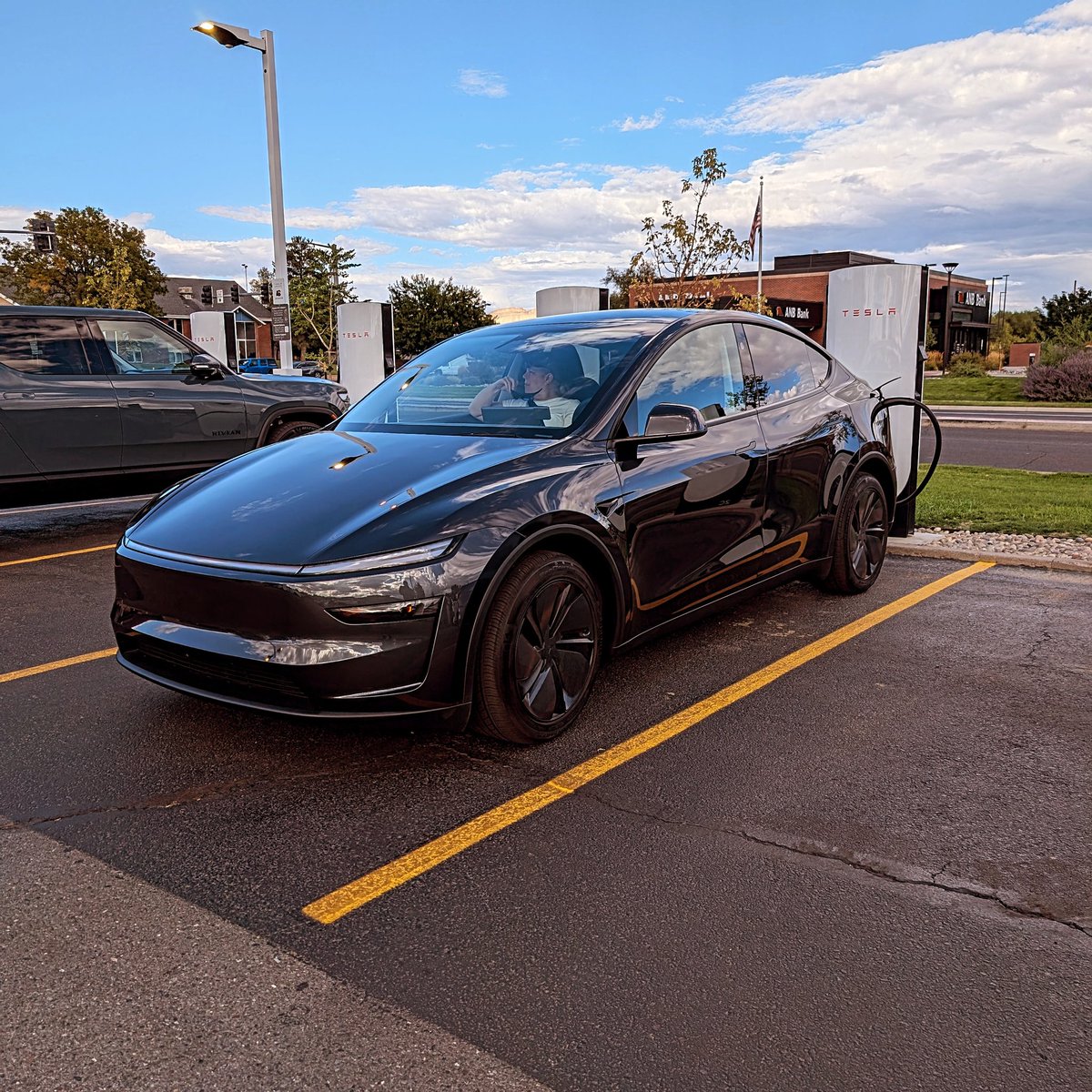 AmericanPowerUpgrade tweet media